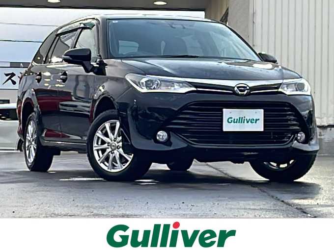 新着情報“カローラフィールダー1．5G”2015年式ブラックマイカ入荷しました！