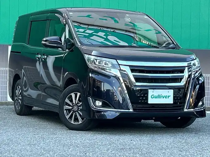 新着情報“エスクァイアGi”2019年式スパークリングブラックパールクリスタルシャイン入荷しました！