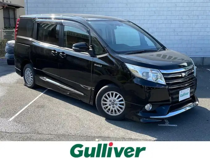 新着情報“ノアハイブリッドX”2014年式ブラック入荷しました！