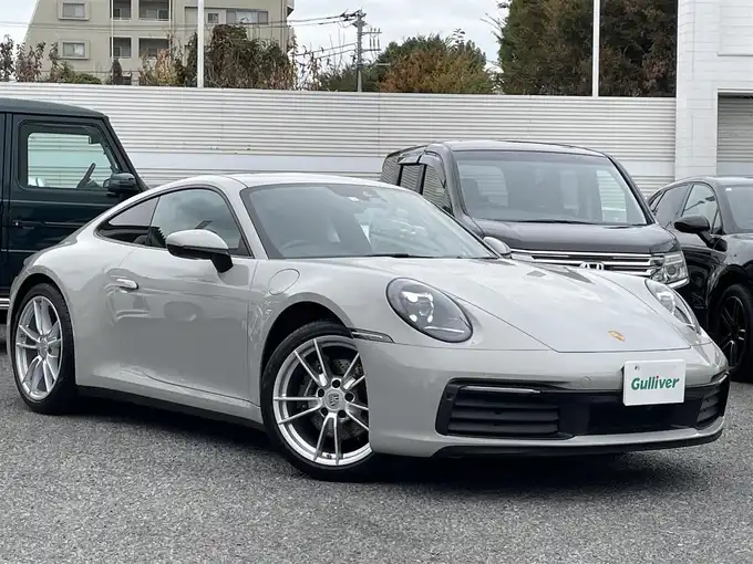 新着情報“９１１911カレラ”2023年式グレー入荷しました！