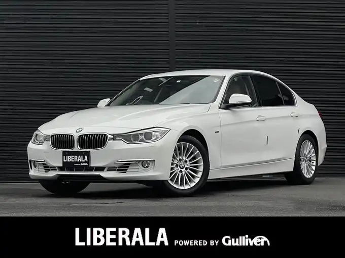 新着情報“３シリーズ320i コア”2014年式白入荷しました！
