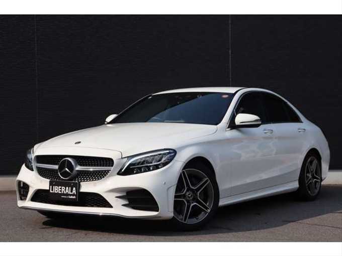新着情報“ＣクラスC180アバンギャルド AMGライン”2019年式ポーラホワイト入荷しました！