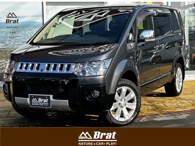 新着情報“デリカＤ：５D プレミアム”2018年式アイガーグレーM/ダイヤモンドブラックマイカ入荷しました！