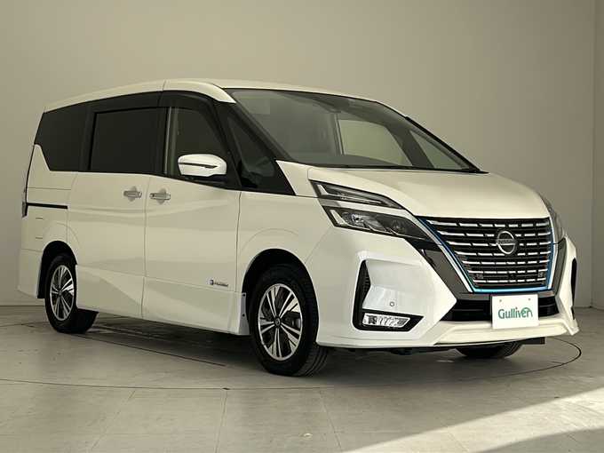 新着情報“セレナe－パワー ハイウェイスターV”2019年式ブリリアントホワイトパール入荷しました！