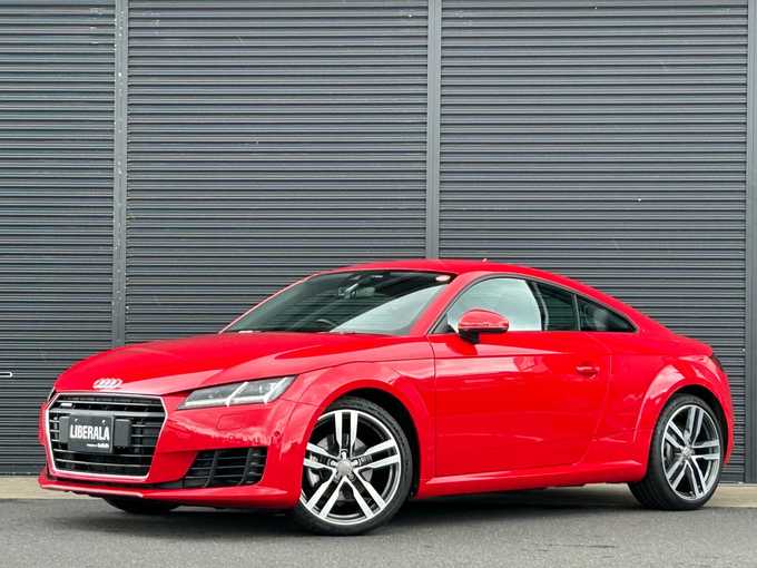 新着情報“ＴＴクーペ2．0TFSI クワトロ”2015年式赤入荷しました！