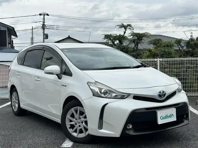 新着情報“プリウスαG”2015年式ホワイトパールクリスタルシャイン入荷しました！
