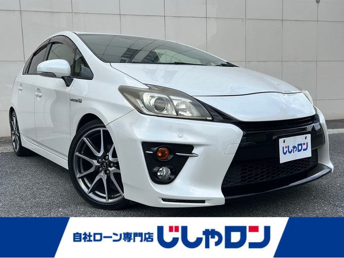 新着情報“プリウスSツーリングセレクション・G’s”2012年式ホワイトパールクリスタルシャイン入荷しました！
