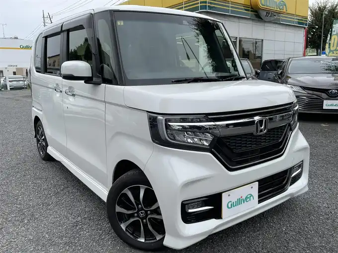 新着情報“Ｎ ＢＯＸカスタム G L ホンダセンシング”2018年式プラチナホワイトパール入荷しました！