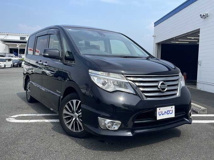 新着情報“セレナハイウェイスター S－ハイブリッド”2014年式ダイヤモンドブラック入荷しました！