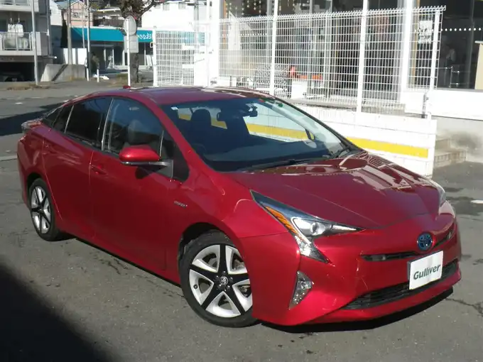 新着情報“プリウスAプレミアム ツーリングセレクション”2015年式エモーショナルレッド入荷しました！