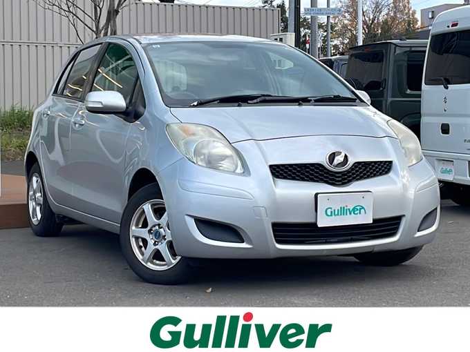 新着情報“ヴィッツF”2009年式シルバーマイカM入荷しました！