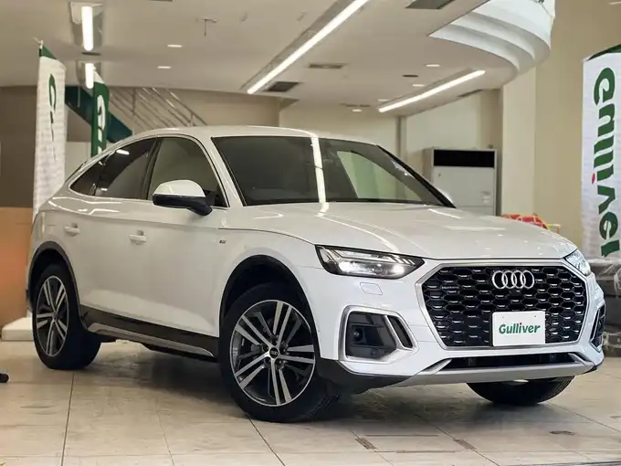 新着情報“アウディ Ｑ５SB 1stエディション”2021年式グレイシアホワイトメタリック入荷しました！