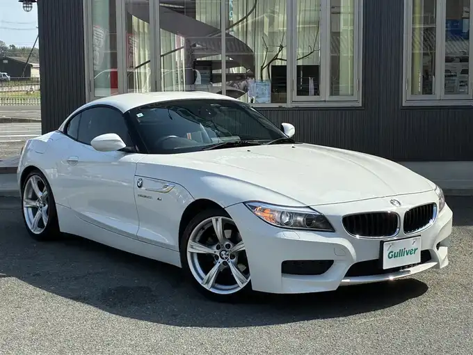 新着情報“Ｚ４sDrive20i GTスピリット”2015年式アルピンホワイトⅢ入荷しました！