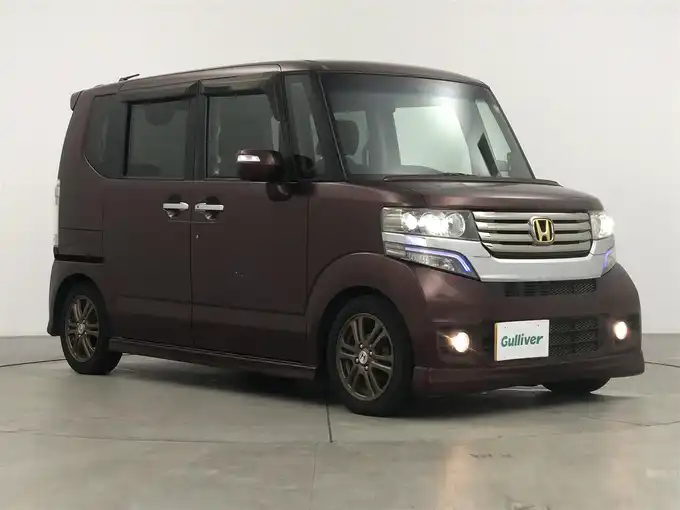 新着情報“Ｎ－ＢＯＸカスタムG・Lパッケージ”2012年式ワイン入荷しました！