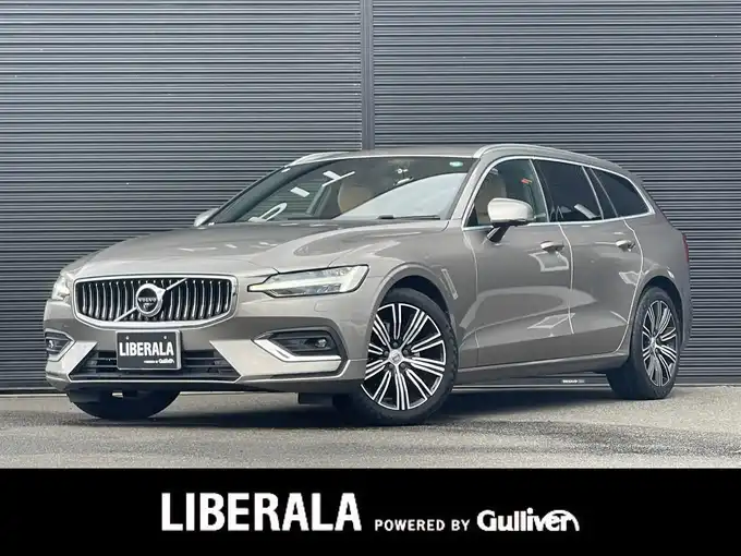 新着情報“Ｖ６０B5 インスクリプション”2021年式ぺブルグレー入荷しました！