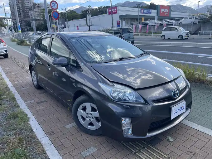 新着情報“プリウスS LEDエディション”2011年式グレーメタリック入荷しました！