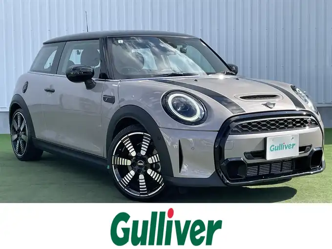 新着情報“ＭＩＮＩクーパーS クラシック・トリム”2021年式グレー入荷しました！