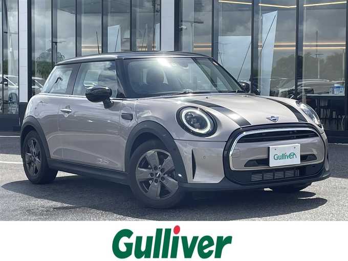 新着情報“ＭＩＮＩクーパー クラシック・トリム”2022年式グレーⅡ入荷しました！