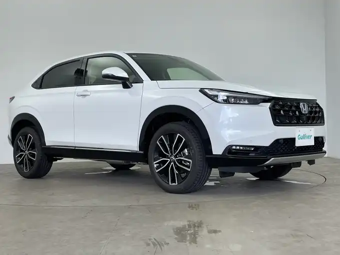 新着情報“ヴェゼルe:HEV Z”2025年式プラチナホワイトパール入荷しました！