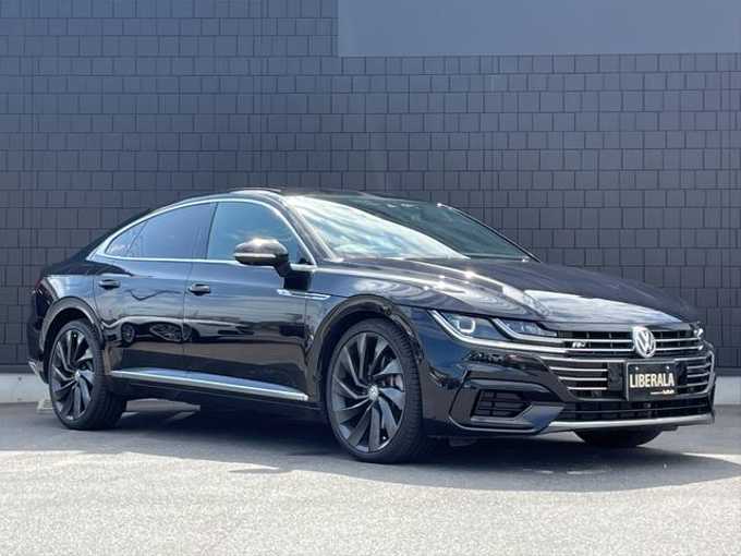 新着情報“アルテオンTSI 4モーション Rラインアドバンス”2019年式黒入荷しました！