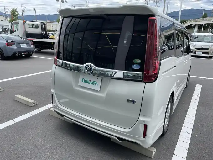 車両画像03