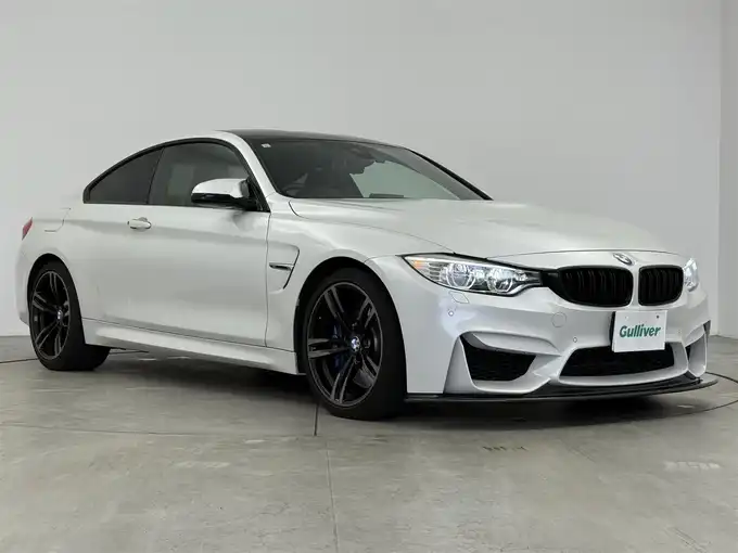 新着情報“Ｍ４M4クーペ”2015年式パール入荷しました！