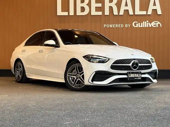 新着情報“ＣクラスC220dアバンギャルド AMGライン”2022年式白入荷しました！