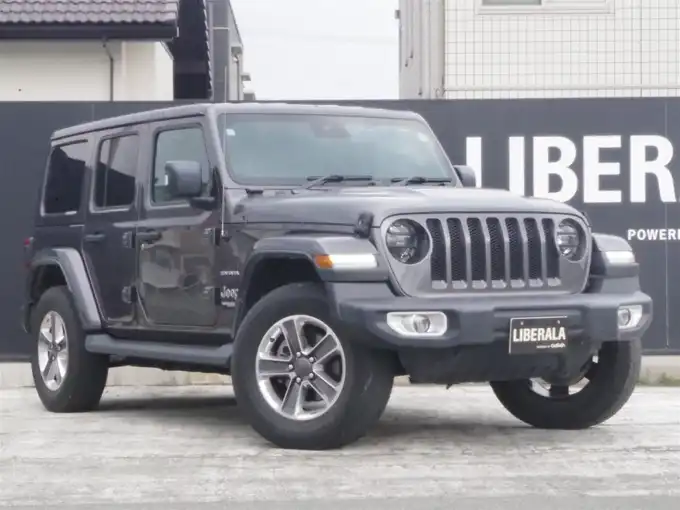新着情報“ジープ・ラングラーアンリミテッドサハラ”2019年式グラニトクリスタル入荷しました！
