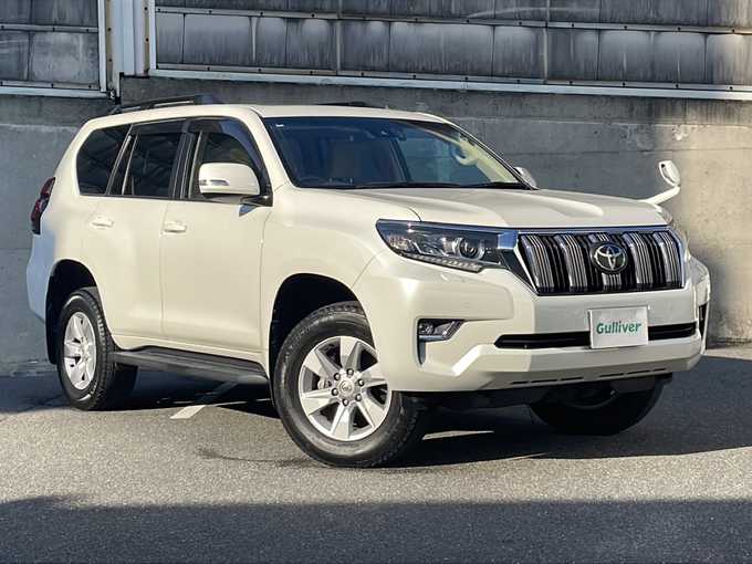 新着情報“ランドクルーザープラドTX”2021年式ホワイトパールクリスタルシャイン入荷しました！