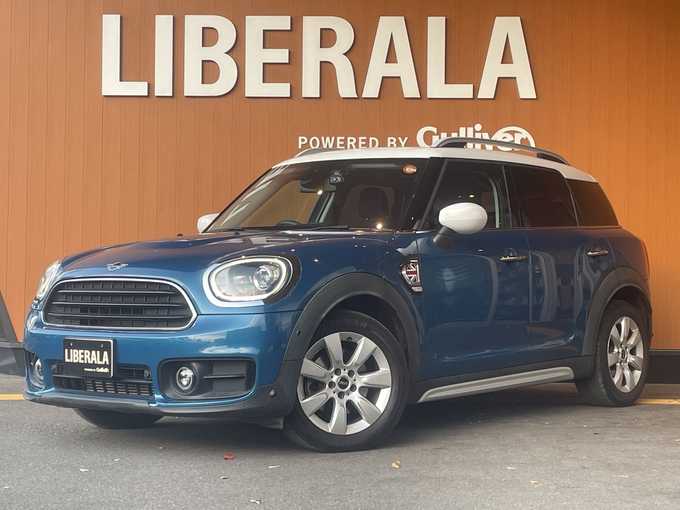 新着情報“ＭＩＮＩクーパーD クロスオーバー”2020年式アイランドブルー入荷しました！