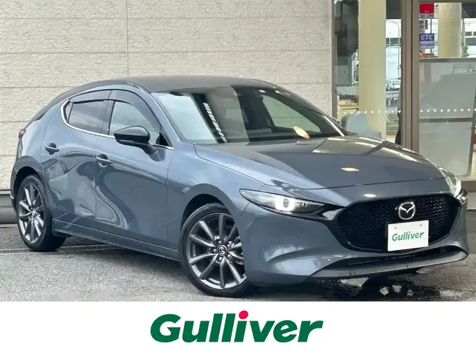 新着情報“ＭＡＺＤＡ３ファストバック20S 100周年特別記念車”2020年式ポリメタルグレーM入荷しました！