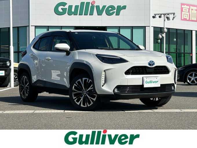 新着情報“ヤリスクロスハイブリッドZ”2021年式ホワイトパールクリスタルシャイン入荷しました！