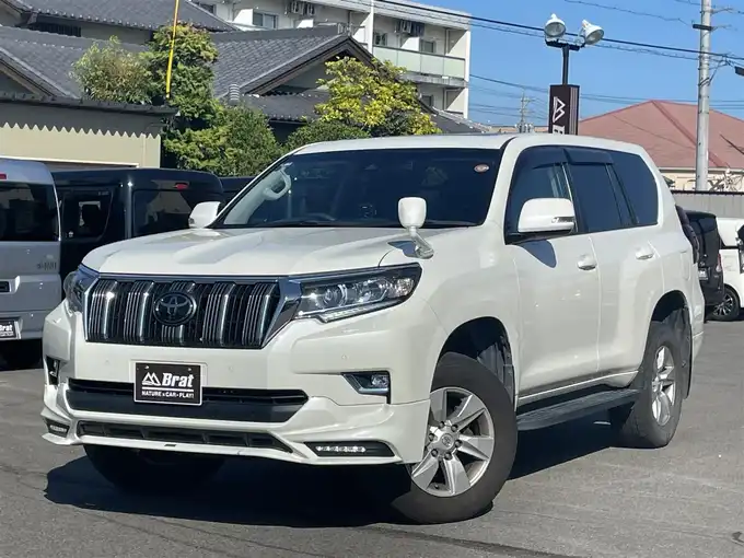 新着情報“ランドクルーザープラドTX”2018年式ホワイトパールクリスタルシャイン入荷しました！