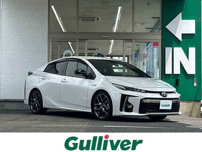 新着情報“プリウス ＰＨＶSナビパッケージ・GRスポーツ”2019年式ホワイトパールクリスタルシャイン入荷しました！