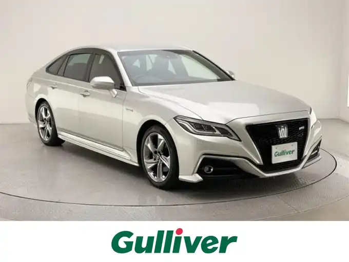 新着情報“クラウンハイブリッドRS”2019年式プレシャスシルバー入荷しました！