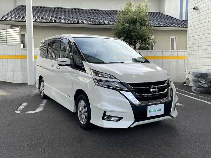 新着情報“セレナハイウェイスター Vセレクション”2018年式ブリリアントホワイトパール入荷しました！