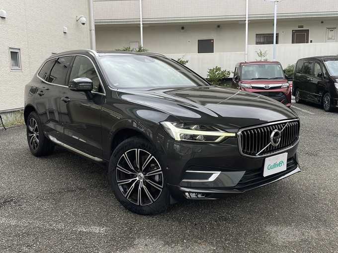 新着情報“ＸＣ６０T5 AWD インスクリプション”2019年式グレー入荷しました！