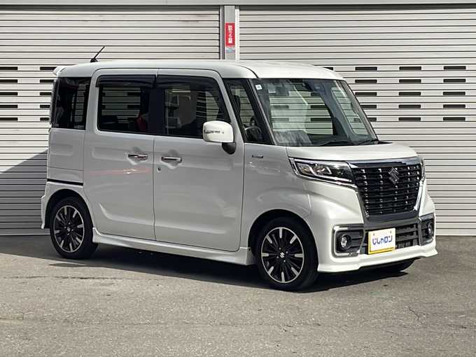 新着情報“スペーシアカスタムハイブリッドXSターボ 衝突被害軽減ブレーキ非装着車”2018年式ピュアホワイトP入荷しました！