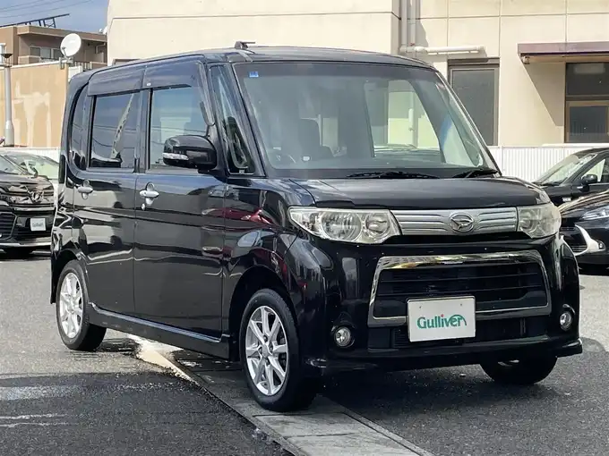 新着情報“タントカスタムX”2013年式ブラックマイカメタリック入荷しました！