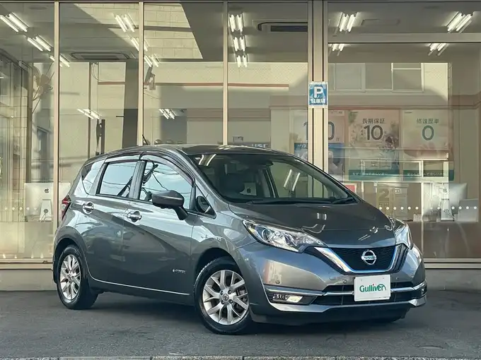 新着情報“ノートe－パワー メダリスト”2016年式ダークメタルグレー入荷しました！