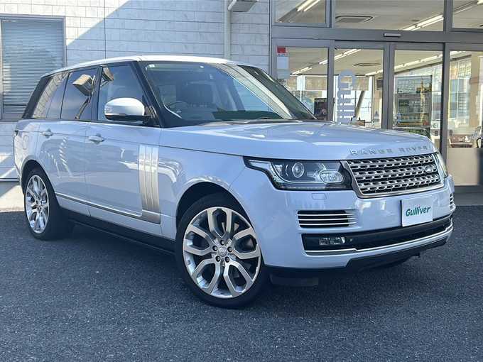 新着情報“レンジローバー5．0 V8 スーパーチャージド ヴォーグ”2015年式ユーロンホワイト入荷しました！