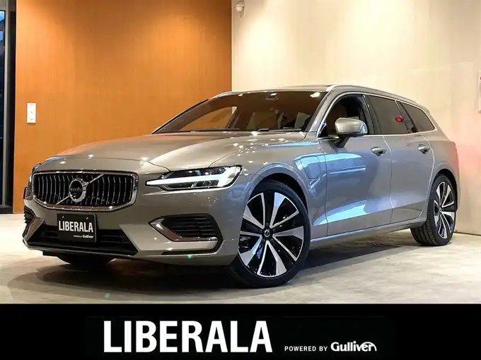 新着情報“Ｖ６０リチャージ プラグインハイブリッド T6 AWD インスクリプション”2022年式ぺブルグレー入荷しました！