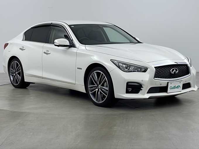 新着情報“スカイライン350GT FOUR ハイブリッド タイプSP”2014年式クリスタルホワイトパール入荷しました！