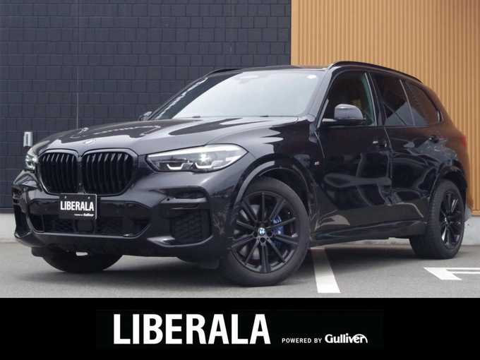 新着情報“Ｘ５xDrive 35d Mスポーツ”2022年式サファイアブラックP入荷しました！