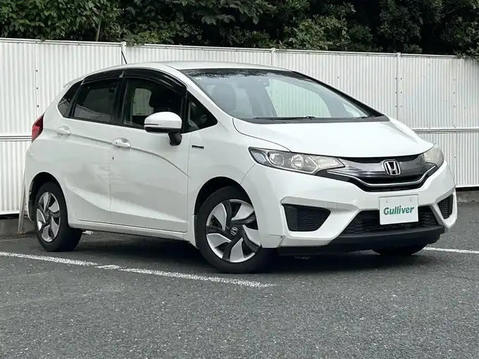 新着情報“フィットハイブリッドハイブリッド・Fパッケージ”2015年式ホワイトオーキッドパール入荷しました！