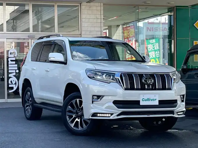 新着情報“ランドクルーザープラドTX Lパッケージ”2021年式ホワイトパールクリスタルシャイン入荷しました！