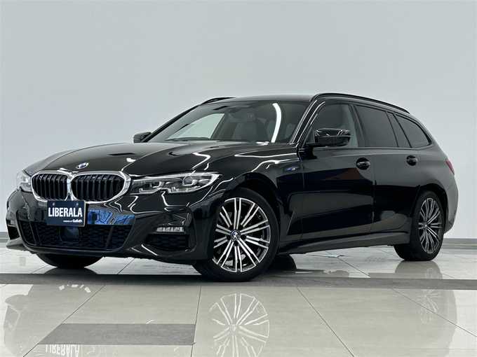 新着情報“３シリーズ320d xDriveツーリング Mスポーツ”2020年式サファイアブラックP入荷しました！
