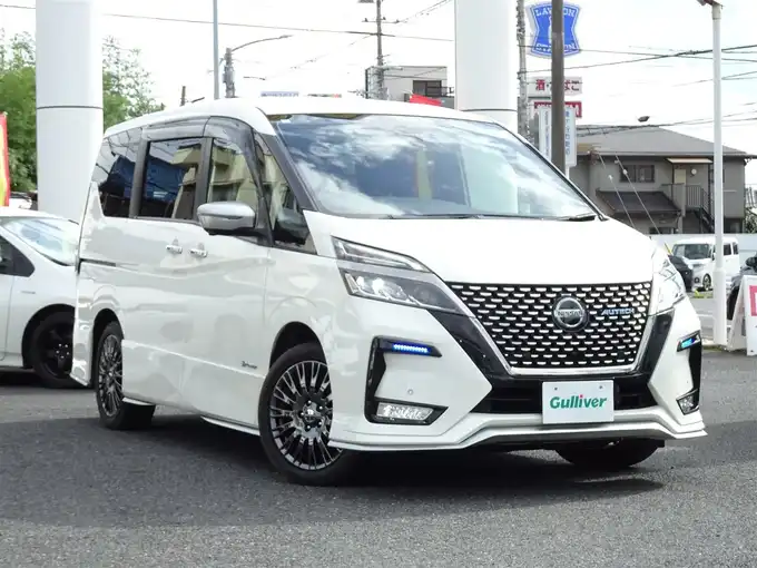 新着情報“セレナe－パワー オーテック スポーツスペック”2021年式ブリリアントホワイトパール入荷しました！
