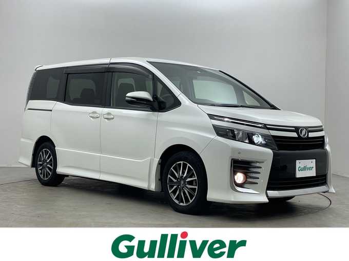 新着情報“ヴォクシーZS”2014年式ホワイトパールクリスタルシャイン入荷しました！