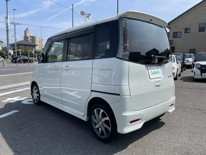 車両画像03